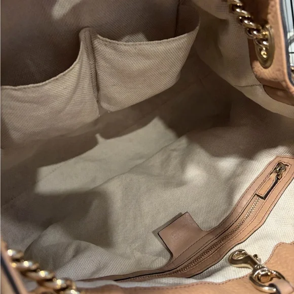 Gucci Beige Leather Shoulder Bag with Gold Chain - Picture 8 of 17